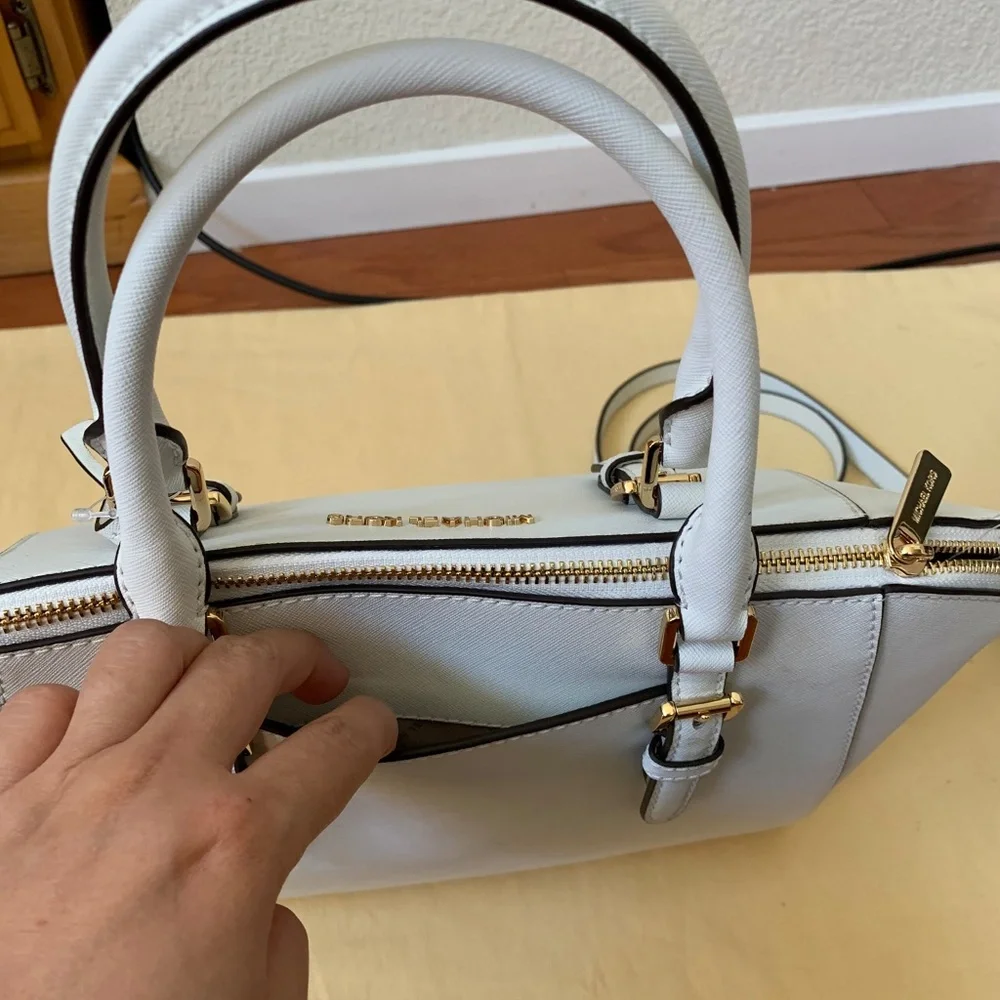 NWT Michael Kors Large Ciara White Satchel bag - Picture 3 of 8